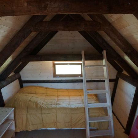 クリュニー Ferme De La Corbette Bed & Breakfast エクステリア 写真