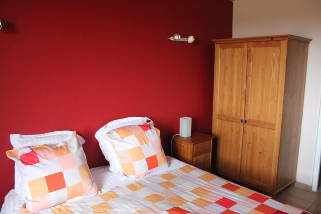 クリュニー Ferme De La Corbette Bed & Breakfast 部屋 写真